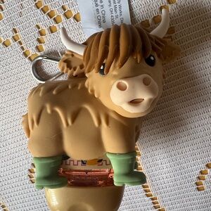 Bath & Body Works Highland Cow “Beefcake” Pocketbac & Hand Sanitizer.